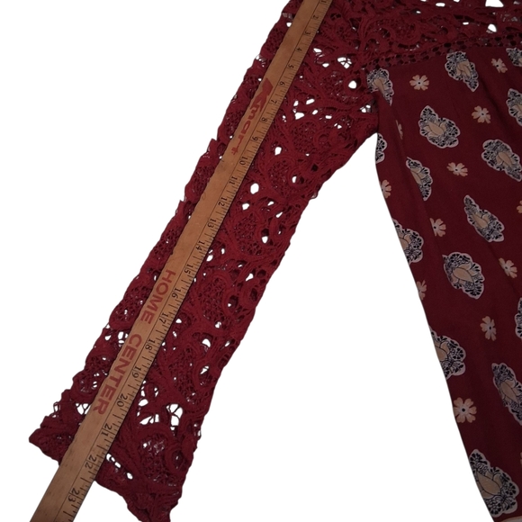 Blu Pepper EUC Crochet Lace Dress Burgundy and Cream Sz. S - Picture 6 of 9